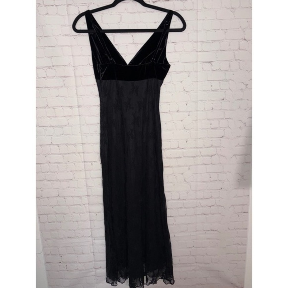 NIA The Brand Guest Black Velvet and Lace Midi Dress Whimsigoth Wedding Formal S - Picture 7 of 10